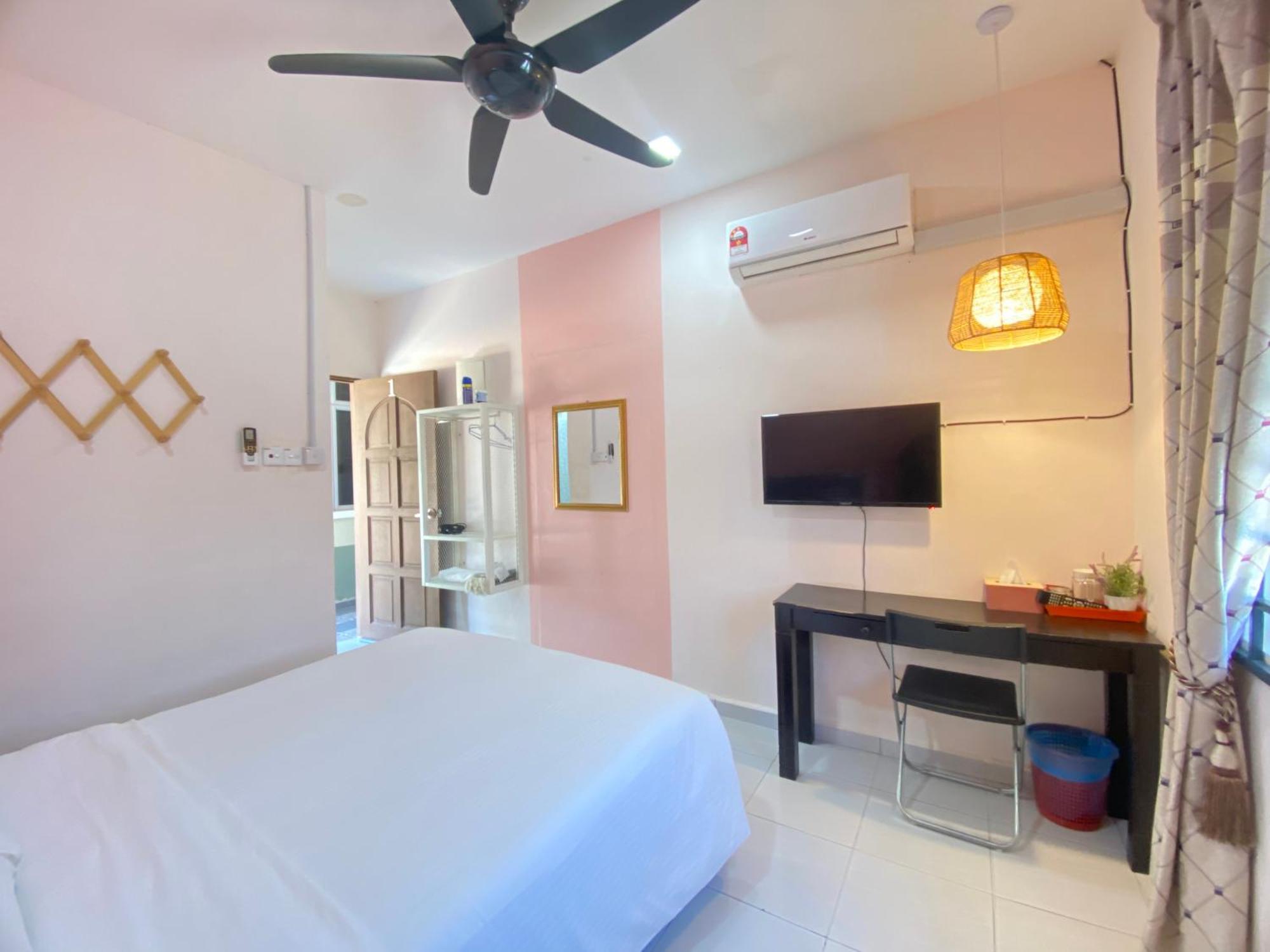 קמפונג קואלה בסוט Besut Guesthouse מראה חיצוני תמונה